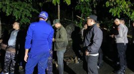 Tim gabungan melaksanakan evakuasi pada peristiwa longsor di Mamuju (ist)