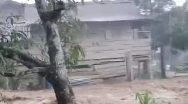 Satu rumah rusak diterjang banjir di Polman