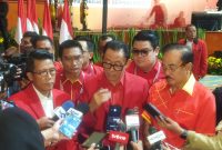 Misbakhun, Azhar Adam, Ahmadi Noor Supit, Ali Ghiffar, Robert J kardinal (Kiri ke Kanan)