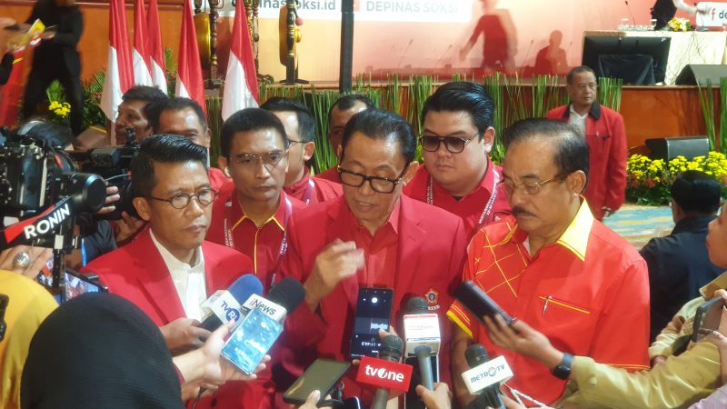 Misbakhun, Azhar Adam, Ahmadi Noor Supit, Ali Ghiffar, Robert J kardinal (Kiri ke Kanan)