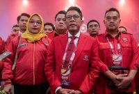 Mukhammad Misbakhun Ketua Umum Depinas Soksi bersama dengan Panitia Munas Soksi yang Ke-XII