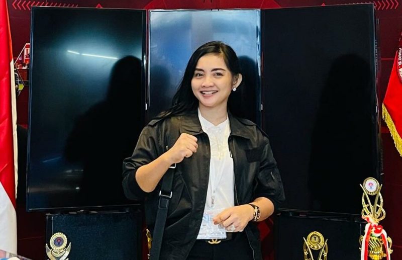 Dina Hidayana