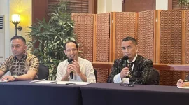 Nadim Makarim dan Hotman Paris Konferensi Pers