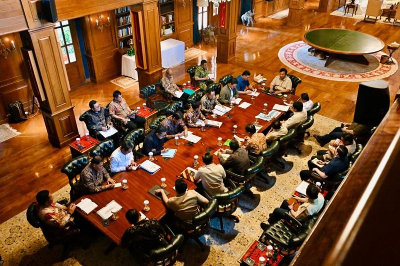 Presiden Prabowo memanggil para menteri (Sumber: Kompas.com)