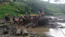 Proses Pencarian Orang Hilang di Bencana Alam Sumatera (Sumber: Koragala)