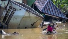 Pemerintah akan membangunkan rumah untuk Masyarakat Korban banjir dan Longsor