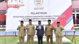 Masinton Pasaribu, Bupati Tapteng (Tengah)