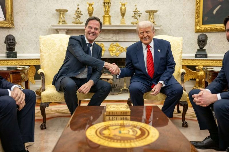 Sekjend NATO dan Donald Trump (Sumber: RRI)
