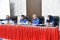 Rapat Bupati bersama Unsur Pemda membahas Perumda