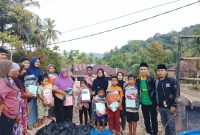 Ansor Padang Pariaman Memberikan Bantuan