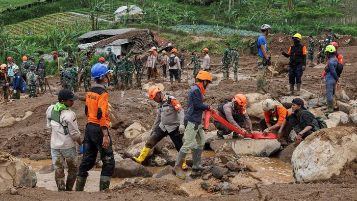 Kondisi Terkinni Longsor di Daerah Pasir Langu Bandung Barat