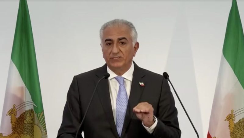 Reza Pahlavi (Sumber: CNBCIndonesia)