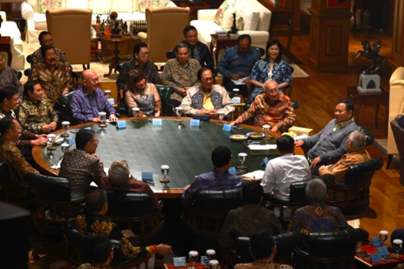 Presiden Prabowo Bersama Pengusaha APINDO (Sumber: Kompas.com)