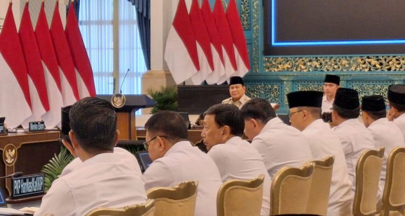 Prabowo memimpin sidang kabinet (Sumber: Tirta.Id)