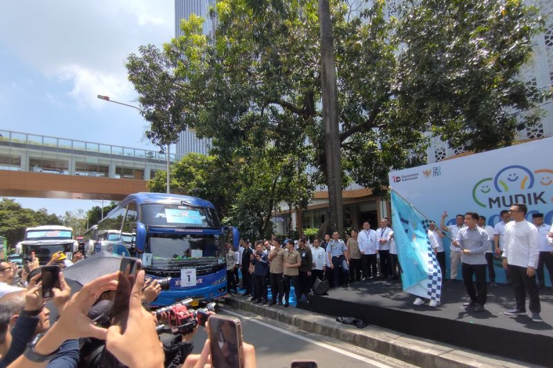 Wapres gibran menghadiri pelepasan Mudik Danareksa (Sumber: AntaraNews)