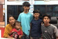Kehabisan Ongkos Mudik, Pasutri dan 3 Anaknya Terdampar (Kompas.com)
