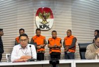 Ott-bupati-ponorogo (Sumber: CNN Indonesia)