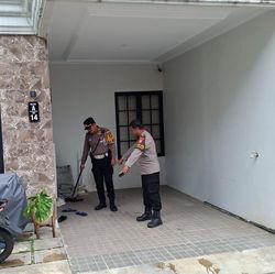 TKP Aksi Kurir Tukar Paket Rice Cooker (Sumber: detik.com)