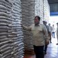 Presiden-sidak-gudang-bulog-danurejo (Sumber: Detik.com)