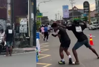 Viral Orang tidak dikenal memukul Peserta JOGJA RUN 10K (Sumber: Dikasih Info)