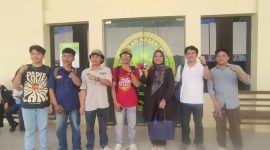 Tuntutan Pidana Pengawasan bagi Empat Mahasiswa Unsulbar dalam Kasus Pengrusakan Kantor DPRD Majene (Sumber: Tribunnews.com)