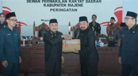 Rapat Paripurna DPRD Kabupaten Majene (Dok. Istimewa)