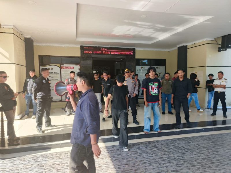 Aliansi Mahasiswa Pemerhati Provinsi Sulawesi Barat
