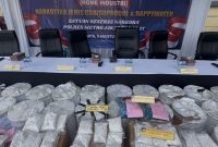 atnarkoba Polres Metro Jakarta Barat menggagalkan upaya produksi narkoba skala besar (Sumber: Kompas.com)