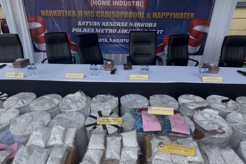 atnarkoba Polres Metro Jakarta Barat menggagalkan upaya produksi narkoba skala besar (Sumber: Kompas.com)